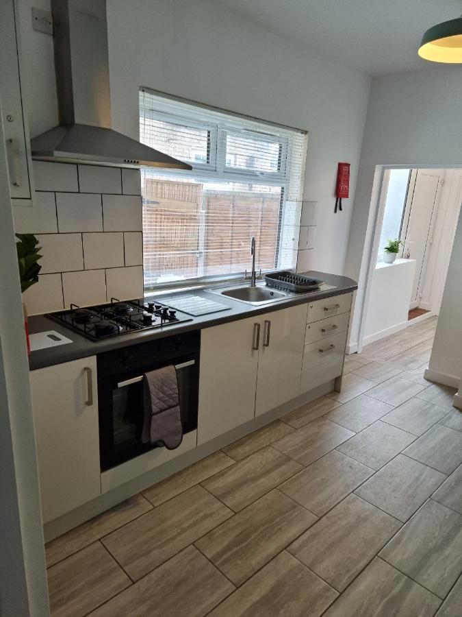 23 Woodhouse Villa Stoke-on-Trent Bagian luar foto